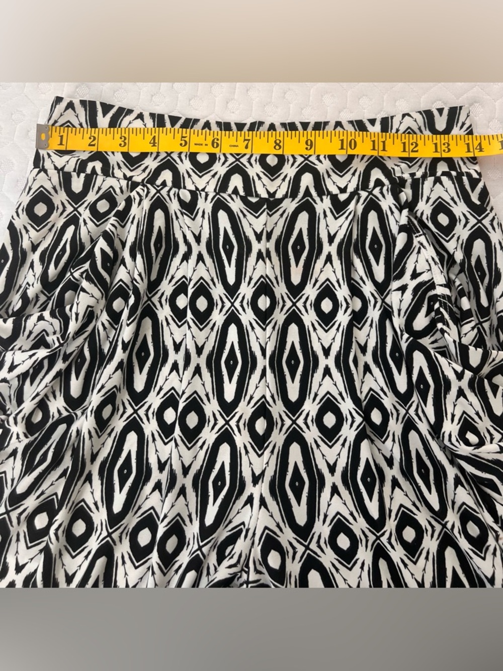Geometric Print Slim Pants Blue Accent Made in USA Size M - Picture 7 of 8